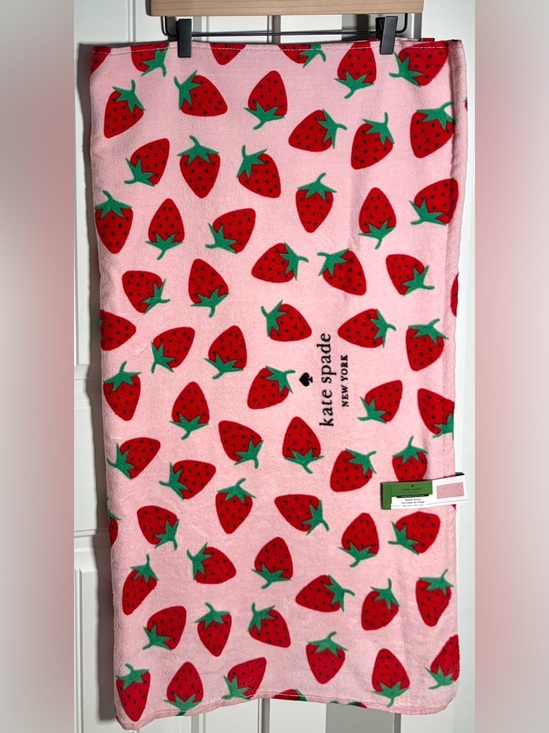 kate spade Other - kate spade - Pink Strawberry Summer Print Beach Towel